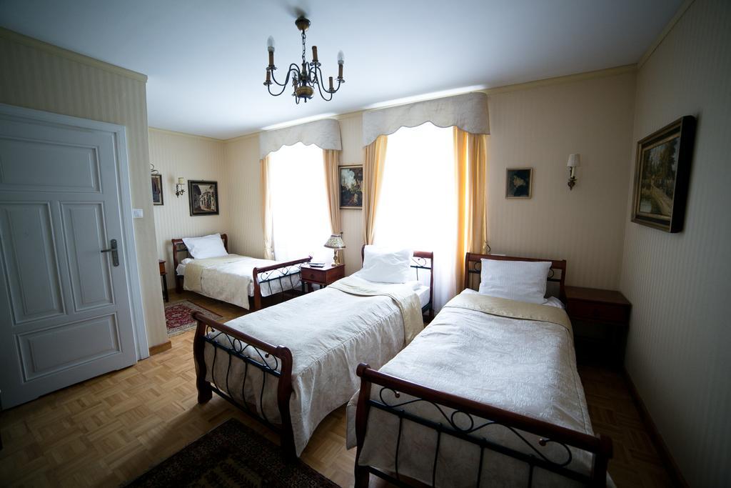 Dworek Ojca Mateusza Sandomierz Bagian luar foto