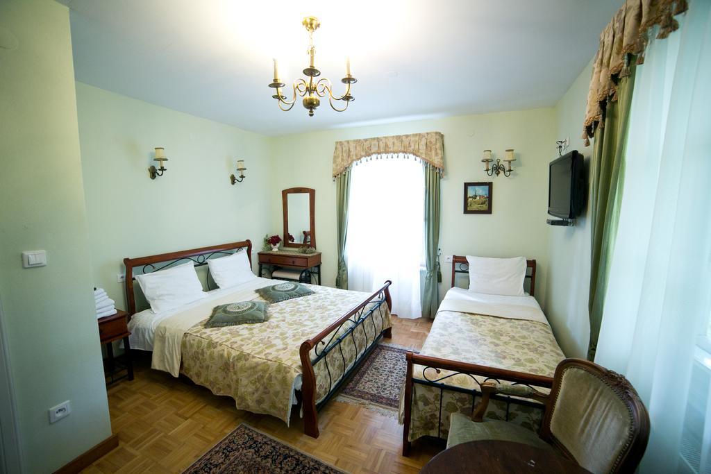 Dworek Ojca Mateusza Sandomierz Bagian luar foto